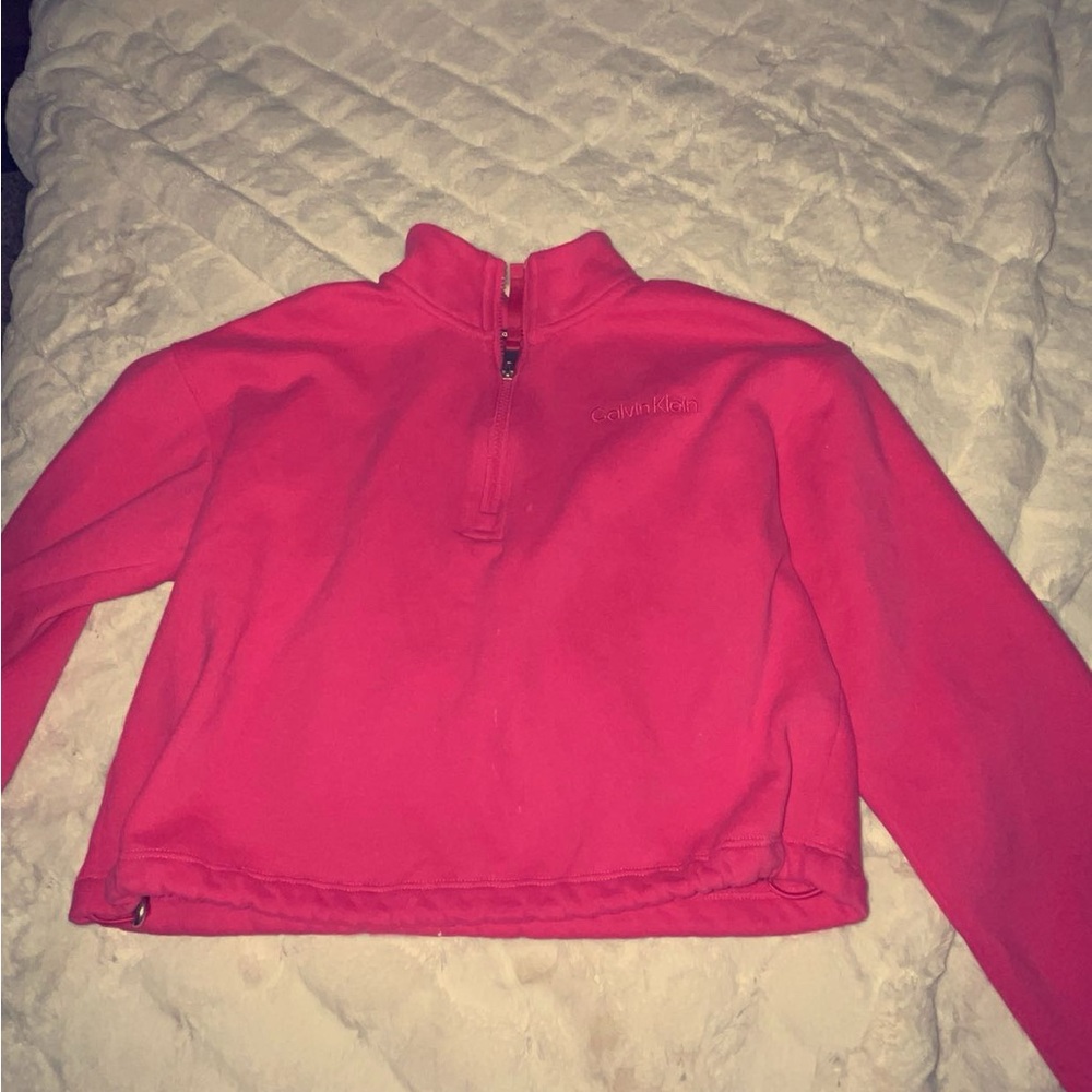 Pink Calvin Klein cropped pull over !